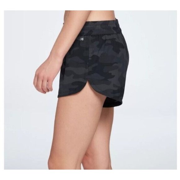 DGS Camo Mid Rise Running Shorts 2XL - Picture 9 of 9